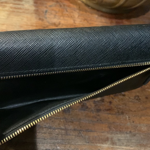 Prada Saffiano Metal Clutch Wallet - Picture 9 of 9